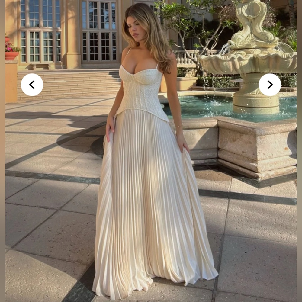 Fashion Nova Daniella Lace Corset Pleated Maxi Dress - Cream